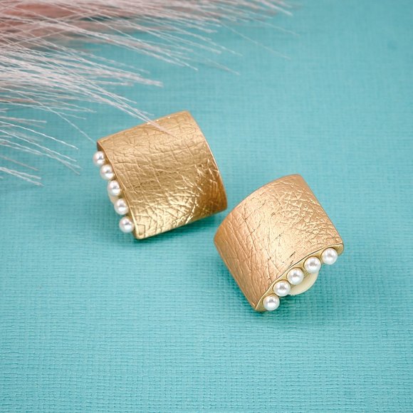 Unlimited Clip On Earrings, 14K Gold Plated, Vintage Earrings - Picture 5 of 9